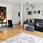 Uniikki Ja Idyllinen Puutalo Kauniilla Kanavamaisemilla * Lappeenranta