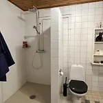 Uniikki Ja Idyllinen Puutalo Kauniilla Kanavamaisemilla Lappeenranta