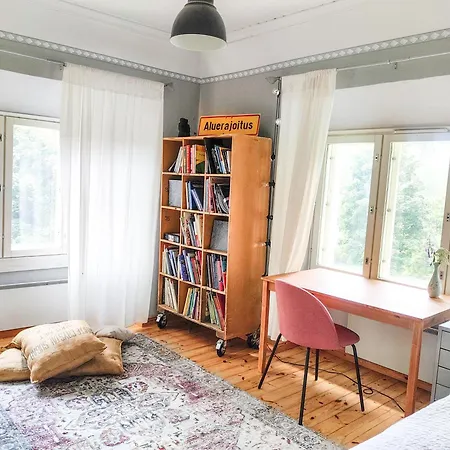 Uniikki Ja Idyllinen Puutalo Kauniilla Kanavamaisemilla * Lappeenranta